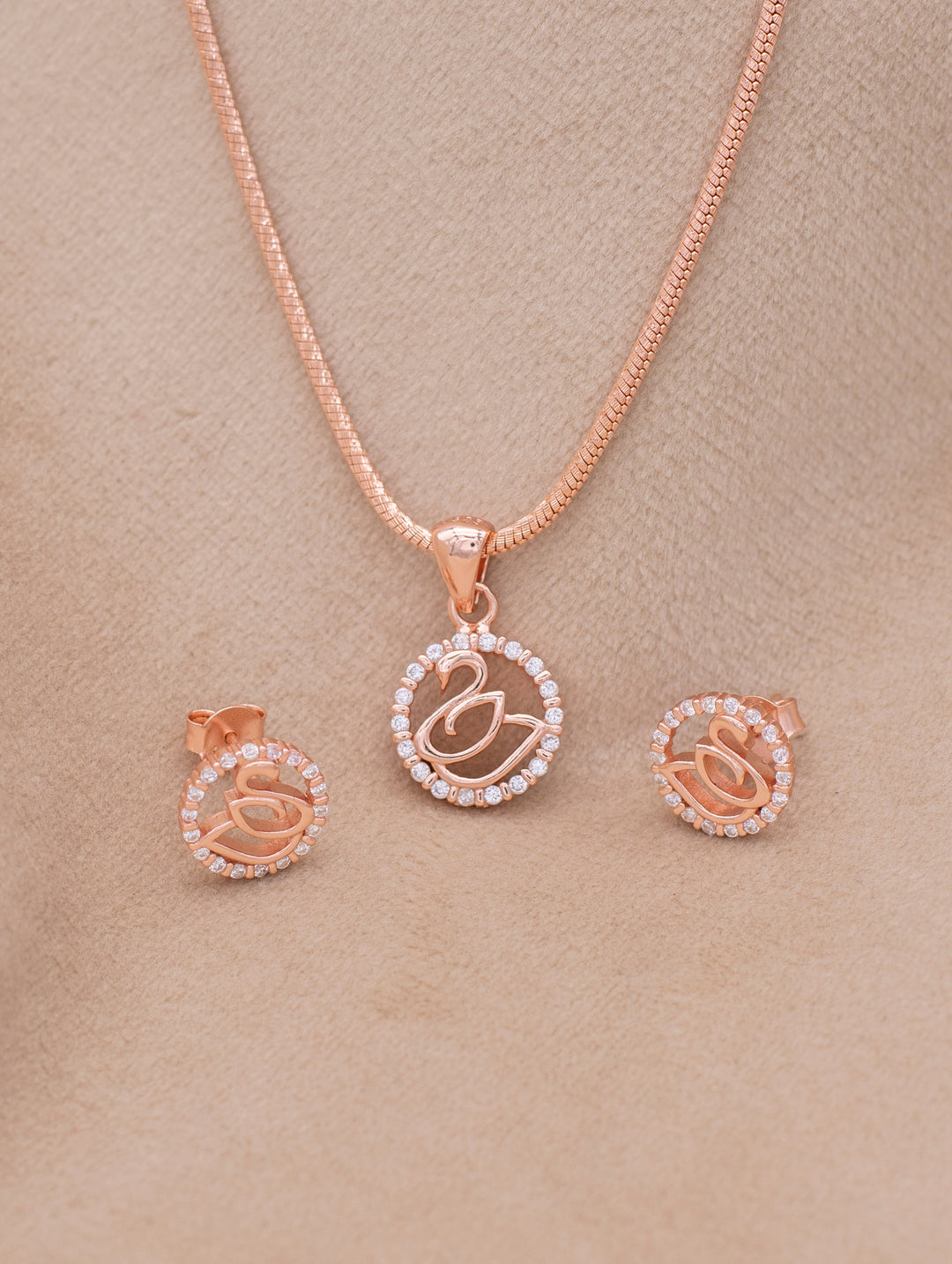 Swan Pendant Chain