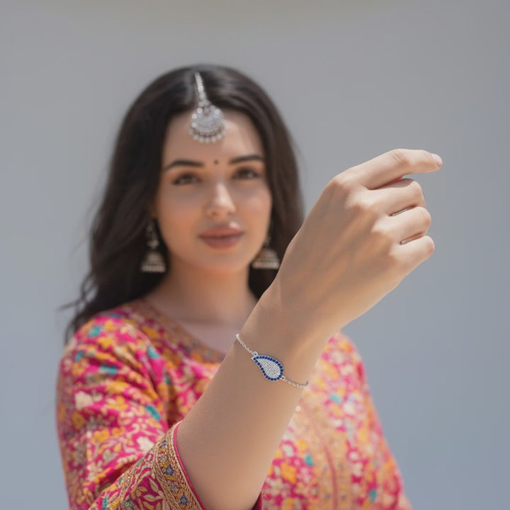 Leaf Style Bracelet